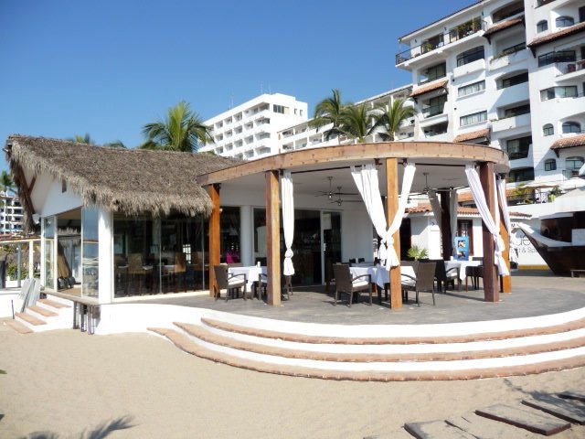 Nightlife Puerto Vallarta Straight Bars Clubs - More Photos Party Scene